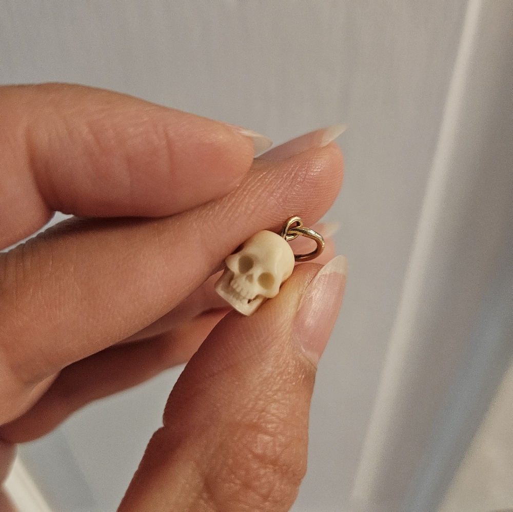 Carved Skull Charm